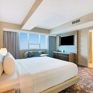 Premium Room King Bed Resort View